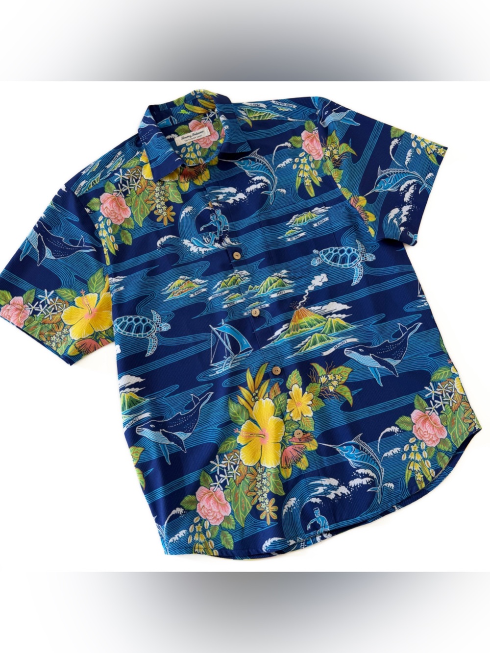 Tommy Bahama Shirt Mens Medium Series ‘23 Bahama Coast Aloha Camp Island Zone